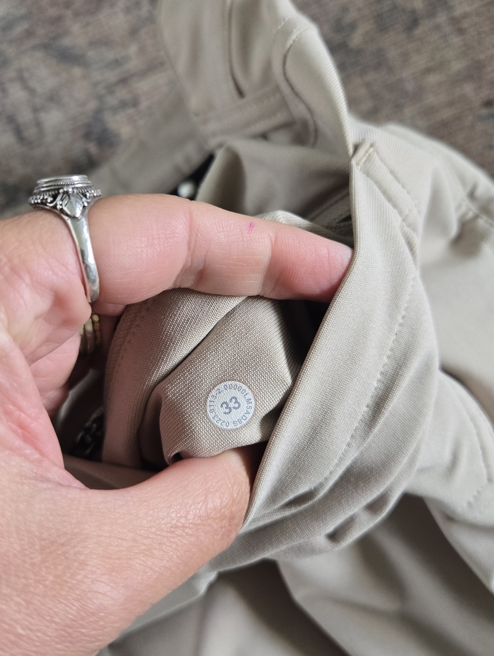 Lululemon ABC Pant Slim Casual Pants Size 33/28L Inseam Warpstreme Silverstone - Picture 8 of 8
